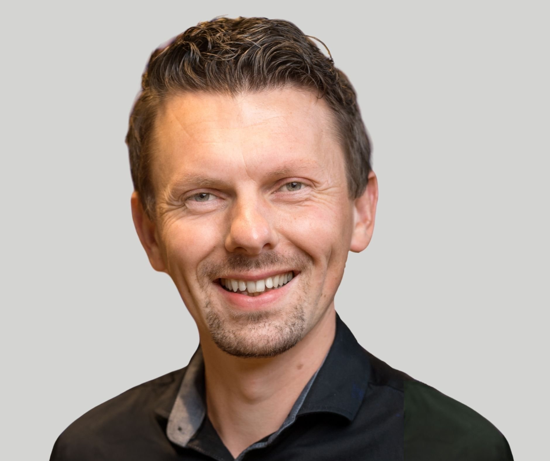 Joost EMC Experts DENPAFLUX Joost EMC Experts DENPAFLUX - He reduces and prevents electronic interference as EMC consultant. He assists many hardware development companies to pass EMC requirements. Previously active as electronics developer with a background in Power Electronics, causing a lot of EMI. EMC expert consultant available